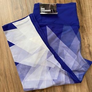 Women’s Nike workout crop Capri